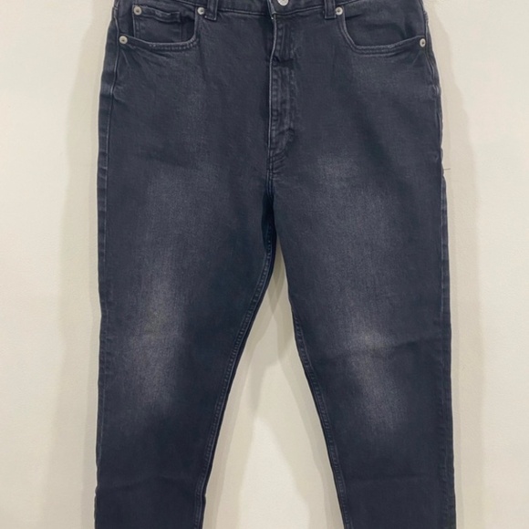 ZARA High Waisted Classic Mom Jeans - Picture 2 of 4